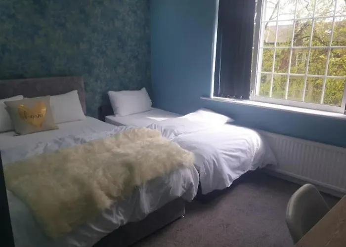 An Exclusive In A In * Leeds (West Yorkshire)