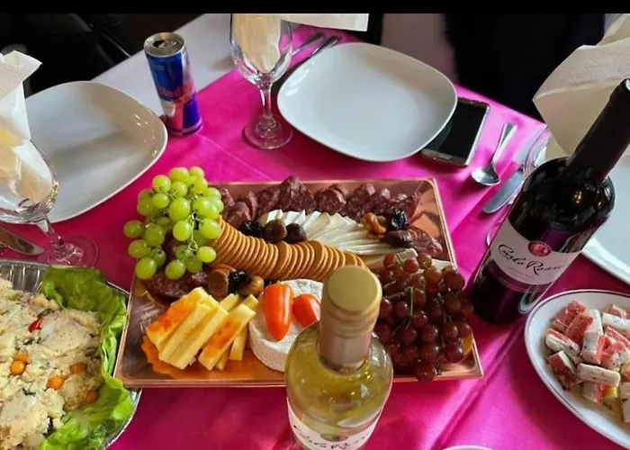 An Exclusive In A In شقة *